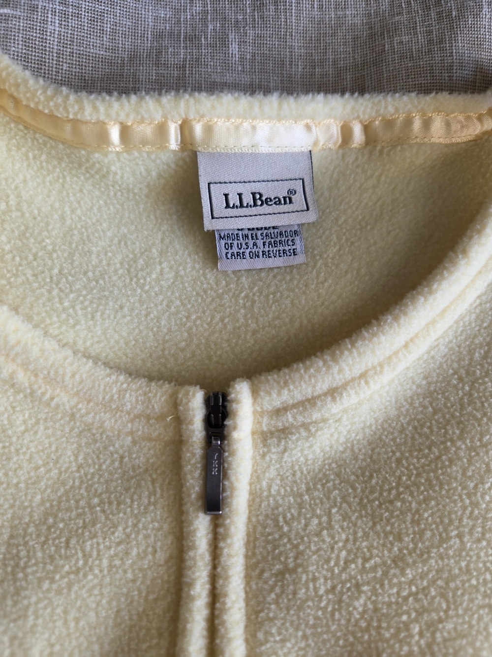L.L.Bean Vintage Yellow Fleece Zip Vest - Picture 2 of 4